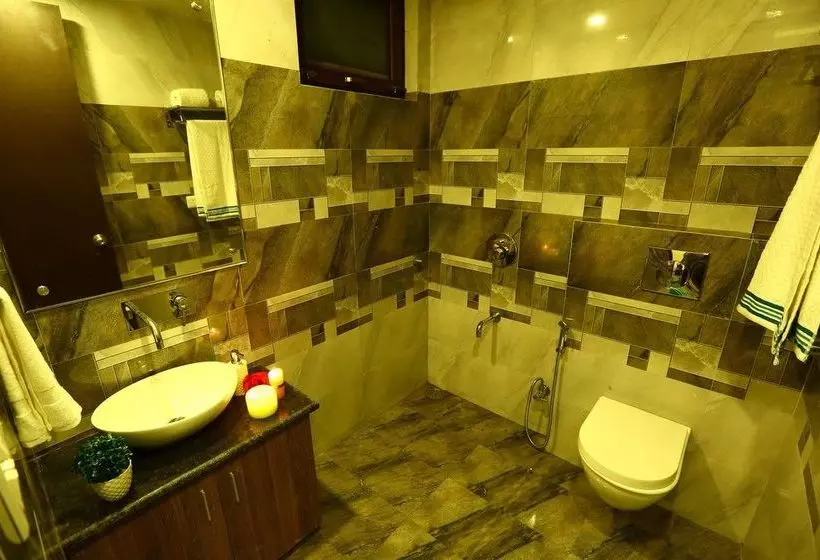 Отель Safari Park Resort