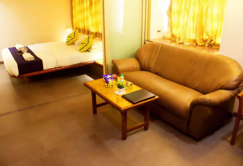 هتل Stay Vista Rooms Near Mumbai Airport