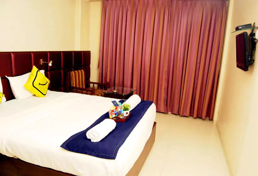 هتل Stay Vista Rooms Near Mumbai Airport