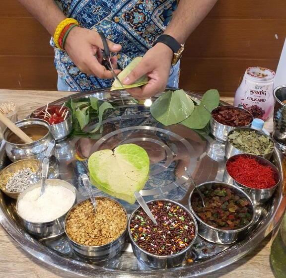 Super Townhouse Margao Near Railway Station Formerly Hotel Tanish