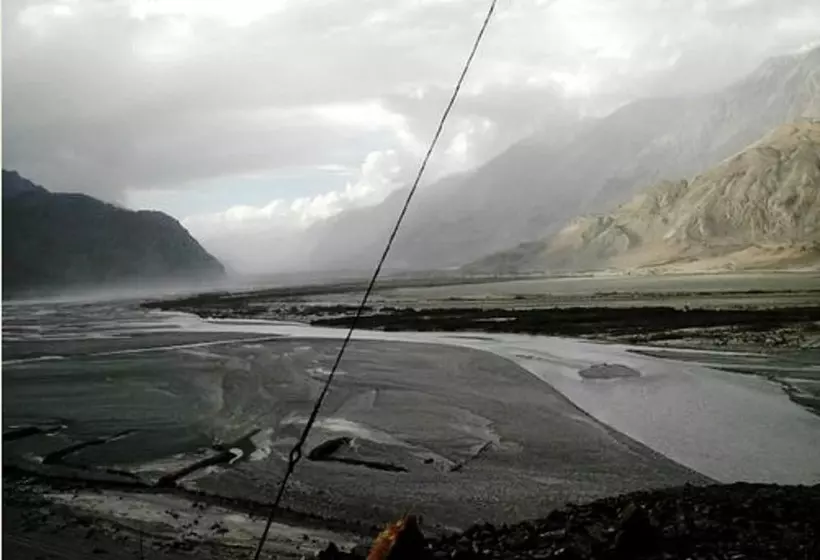 ホテル Tih Cold Desert Camp