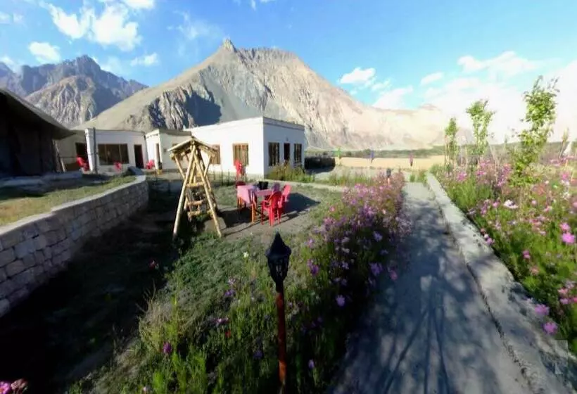 ホテル Tih Cold Desert Camp