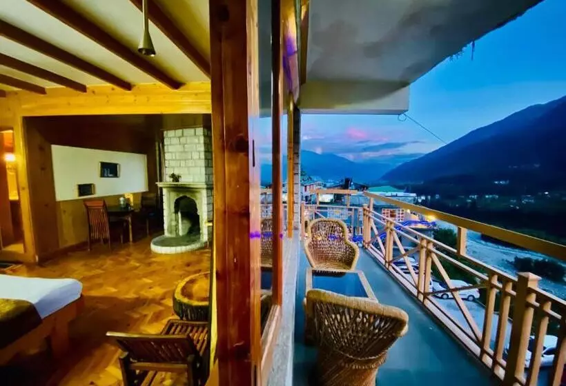 هتل Vashisht Valley