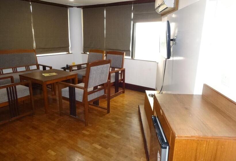 Keys Select By Lemon Tree Hotels, Malabar Gate, Kozhikode