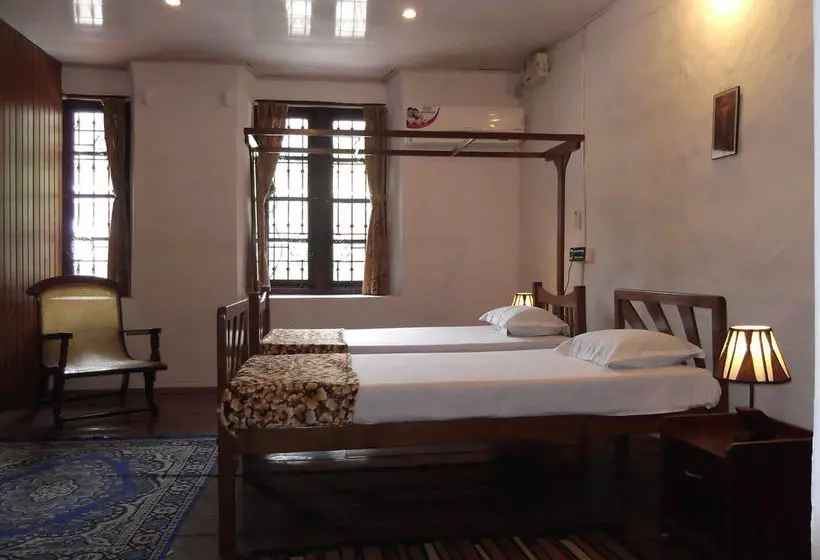 膳宿费 Madeleine Inn Guest House