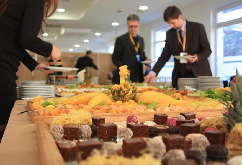 Student Hotel Mostar