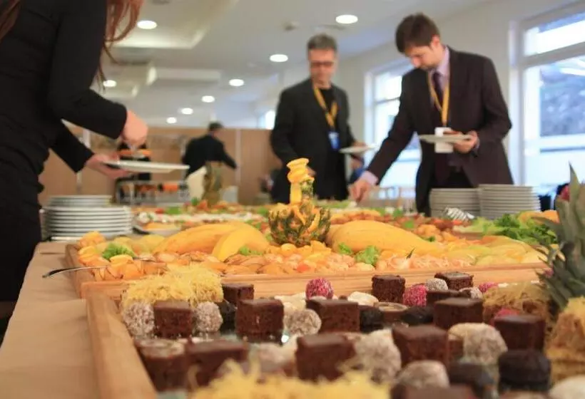 Student Hotel Mostar