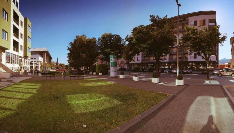 Student Hotel Mostar