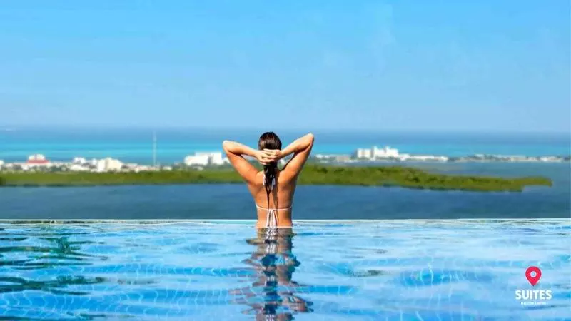 Suites Malecon Cancun