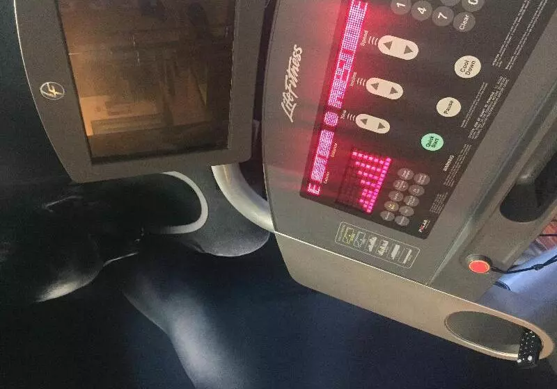 Suites Malecon Cancun