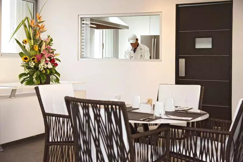 Suites Malecon Cancun