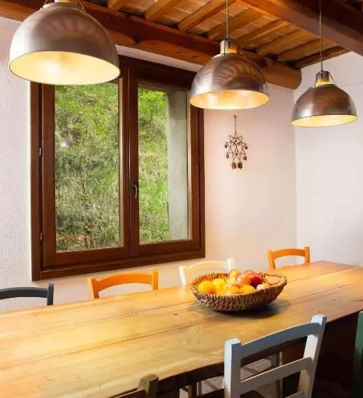 ベッドアンドブレックファースト Cà Colmello   Country House