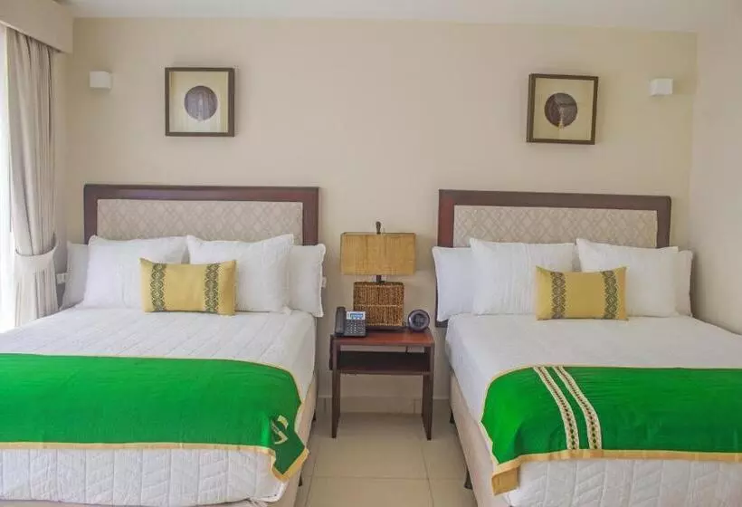 G Boutique Hotel At San Andres Peten