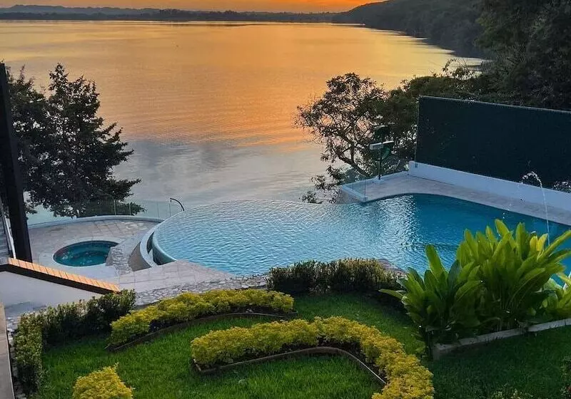 G Boutique Hotel At San Andres Peten