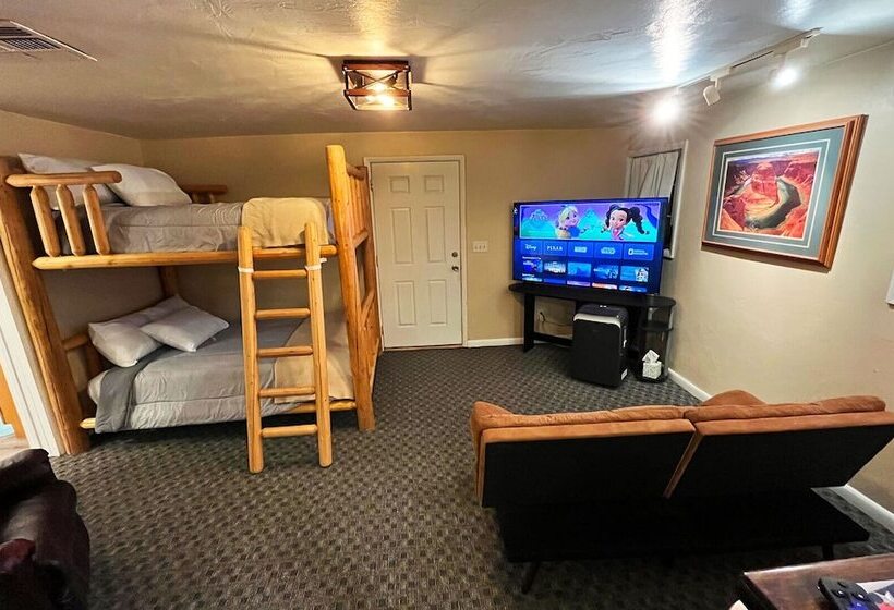 فندق Paiute Trails Inn