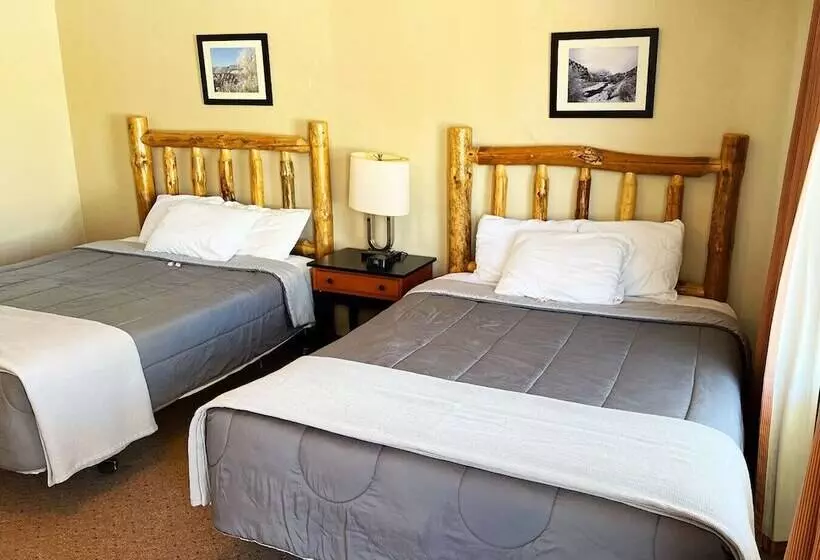 Hotelli Paiute Trails Inn