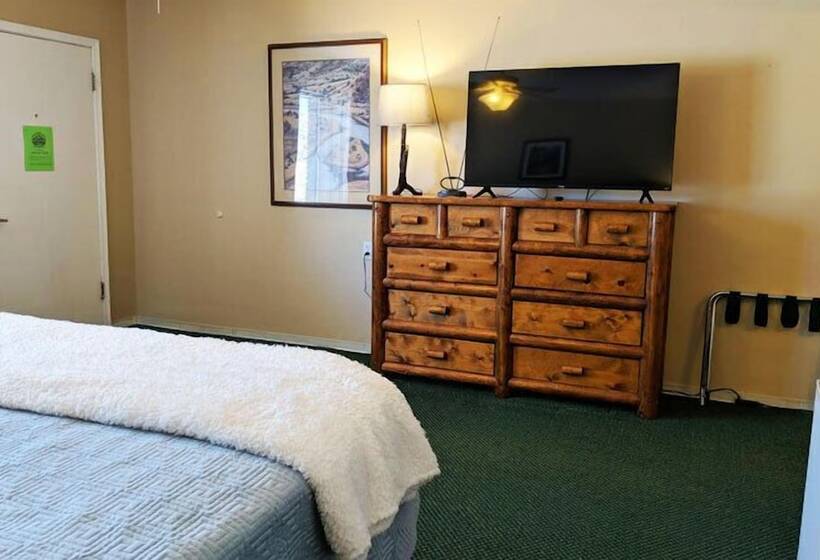 فندق Paiute Trails Inn