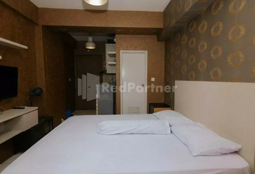 Hotelli Redliving Apartemen Podomoro Golf View   Queen Room Tower Dahoma