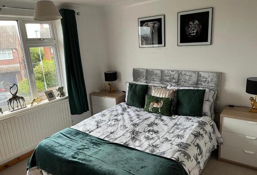 بنسيون Arendelle House