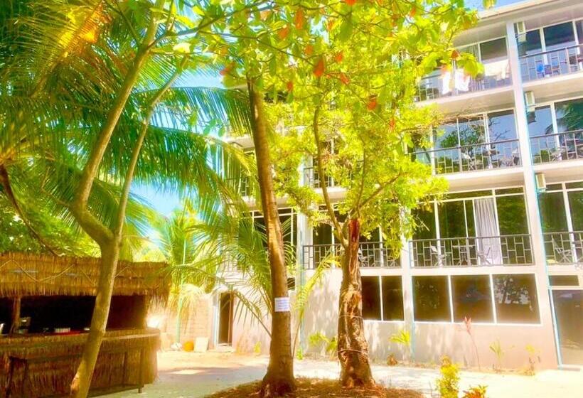 پانسیون Mathiveri Beach View