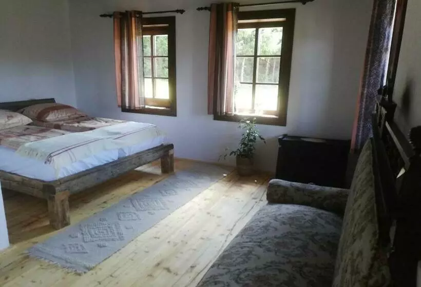 ペンション Rusztikus Fahaz