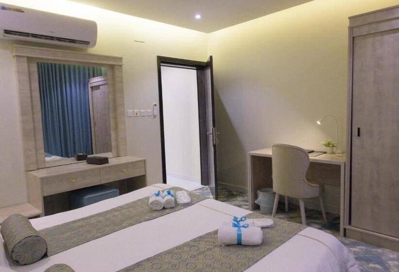 فندق واي هوتل