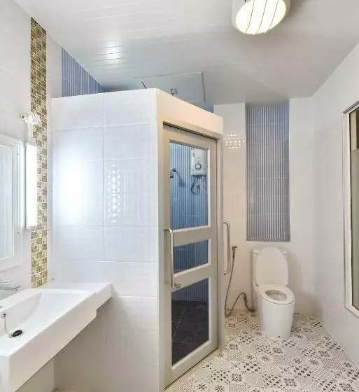 97 Merryland Apartments &