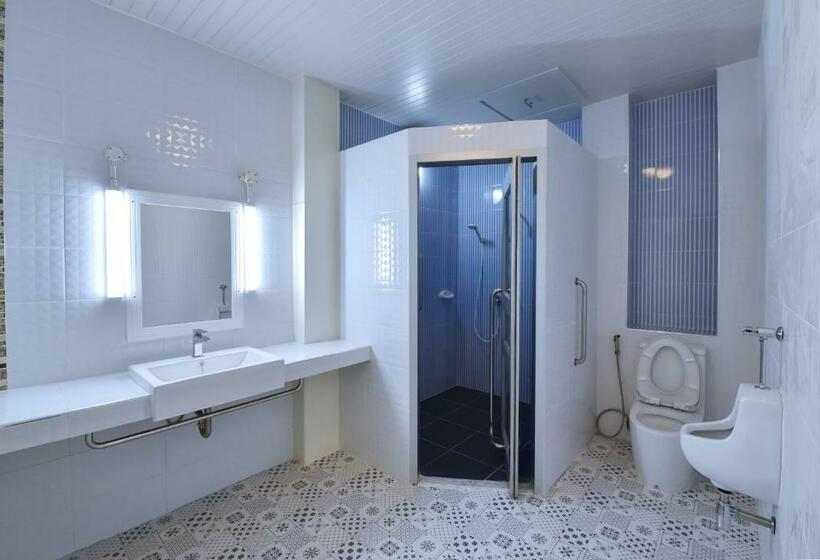 97 Merryland Apartments &