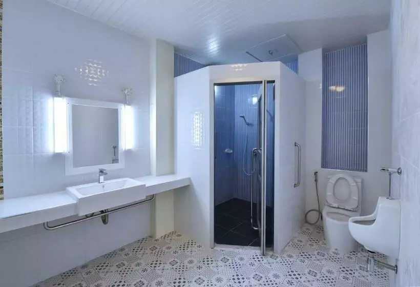 97 Merryland Apartments &