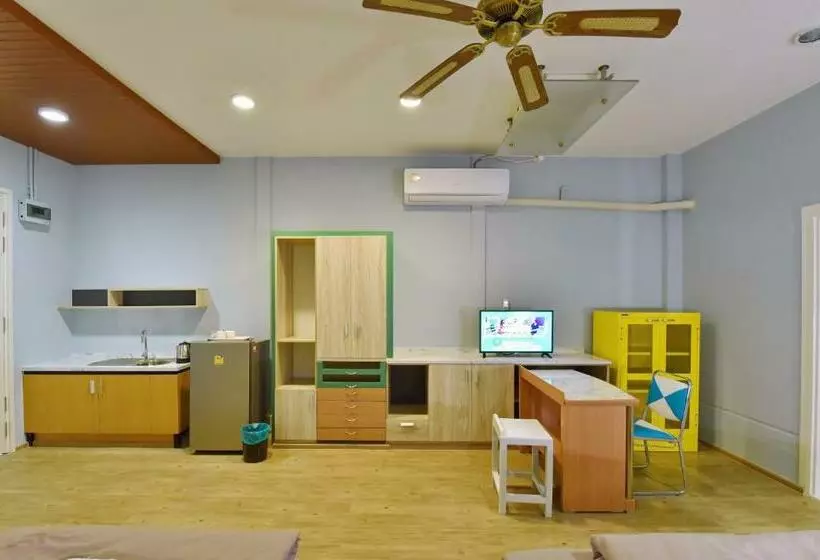 97 Merryland Apartments &