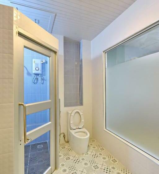 97 Merryland Apartments &