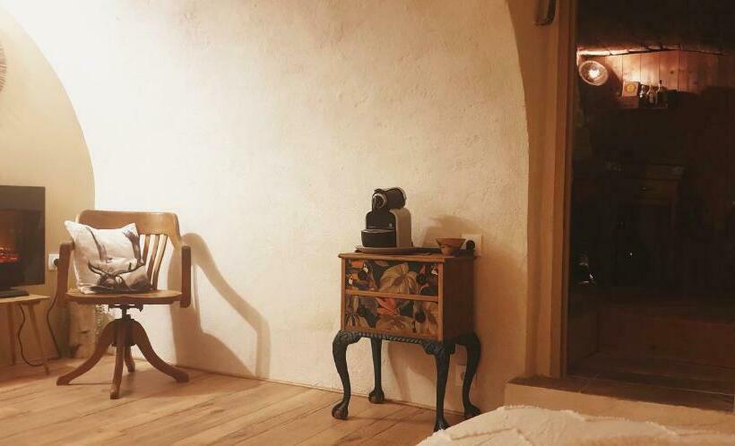 צימר Charmante Suite Indépendante Avec Cave à Vin