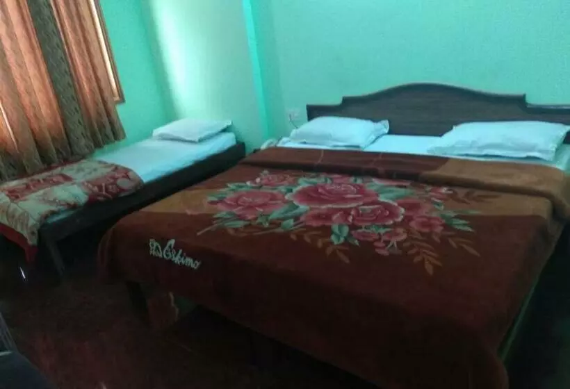 ホテル Green Hills Residency By Wb Inn