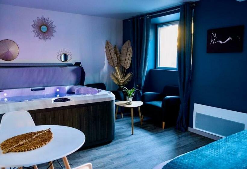 בית מלון כפרי L Evasion Chambre Laos Avec Jacuzzi Privatif