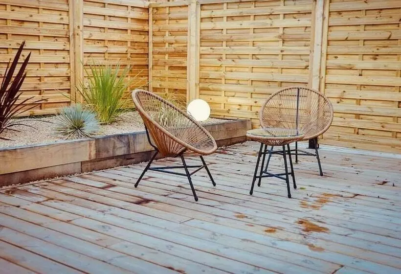 Hotelli L Evasion Chambre Laos Avec Jacuzzi Privatif