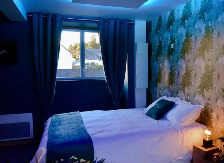 Hotelli L Evasion Chambre Laos Avec Jacuzzi Privatif