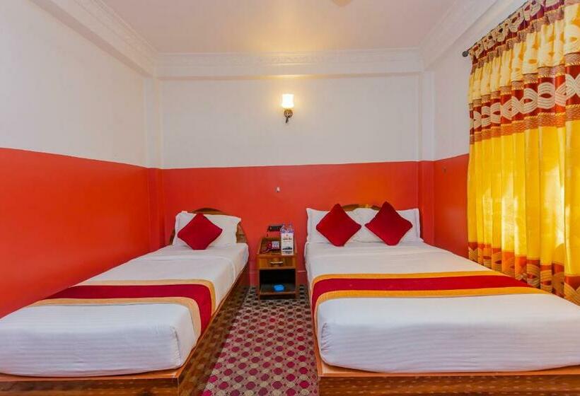Hotel Oyo 797  Aakansh