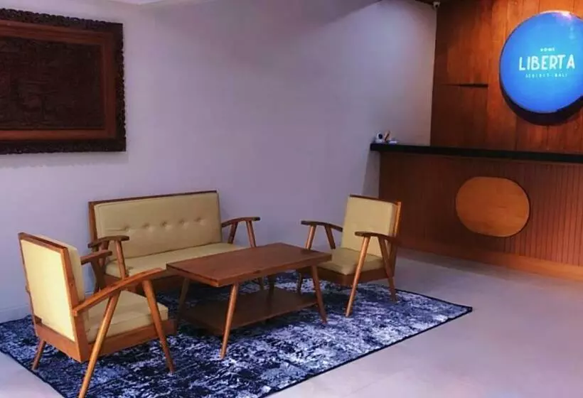 Hotelli Liberta Home Seririt Bali