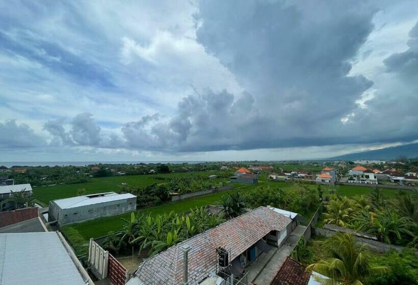 호텔 Liberta Home Seririt Bali