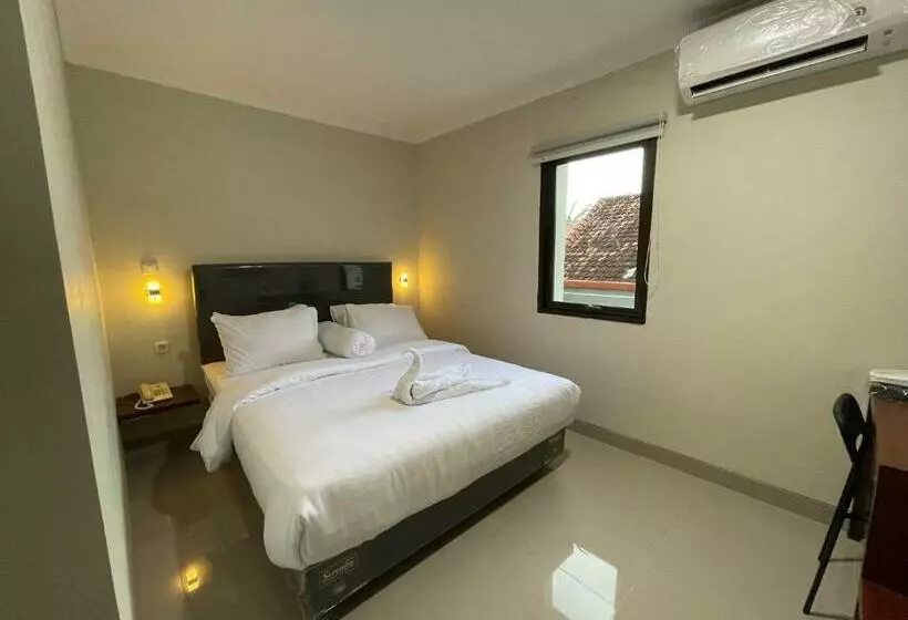 Hotelli Liberta Home Seririt Bali