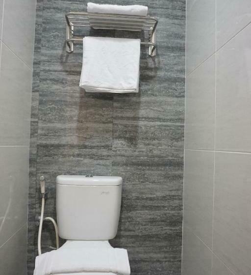 Hostel Aurora House Surabaya