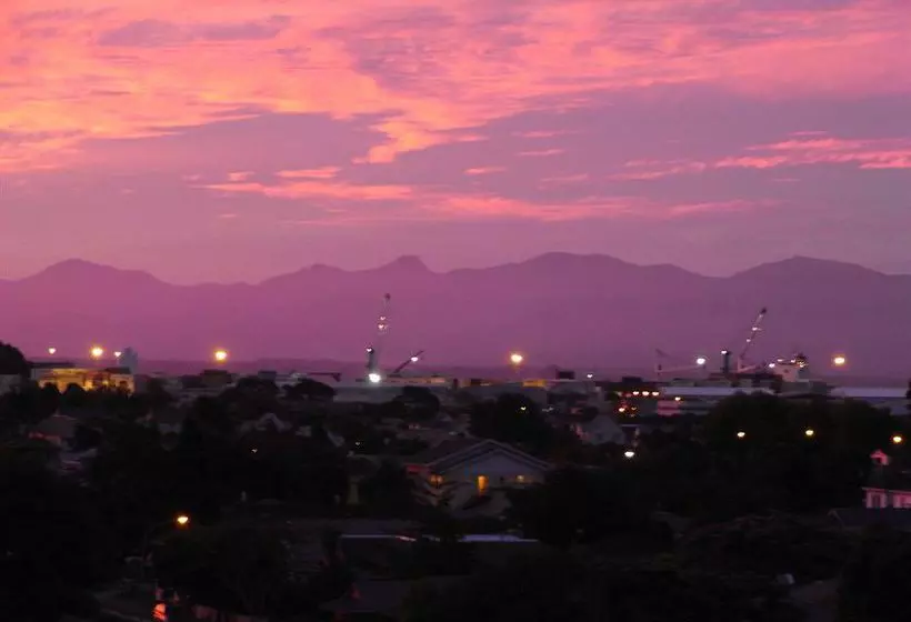 Bed and Breakfast A Woodsy House