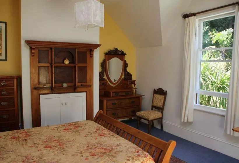 Bed and Breakfast A Woodsy House