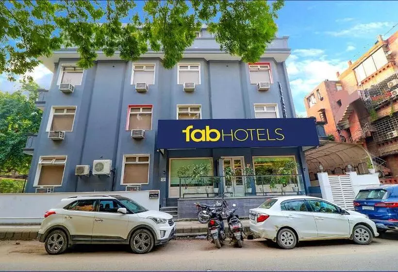 Fabhotel Lord Inn