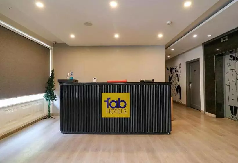 Fabhotel Lord Inn