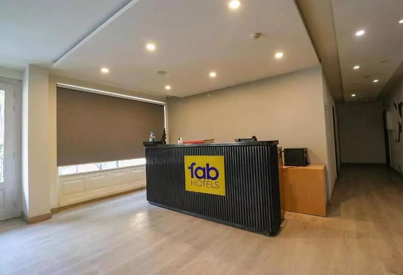 Fabhotel Lord Inn
