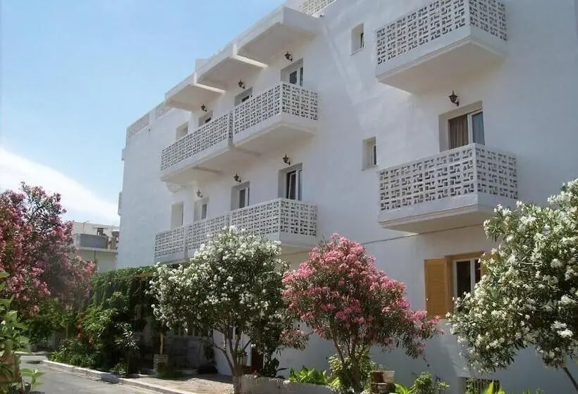 Hotel Adamantia