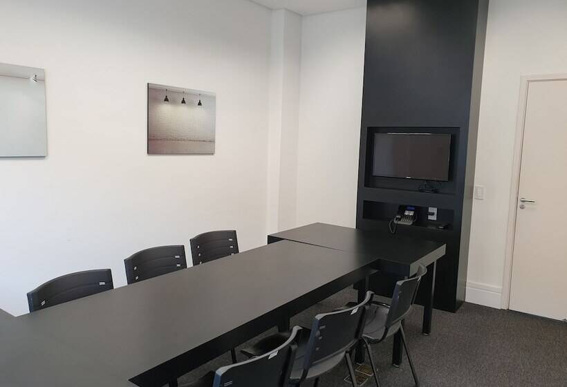 Hotel Golden Tower Shopping By Fênix Hotéis