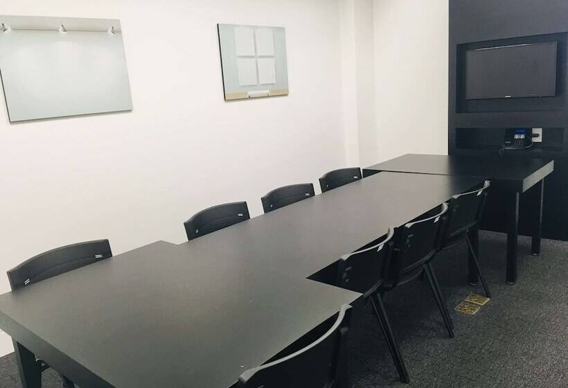 Hotel Golden Tower Shopping By Fênix Hotéis