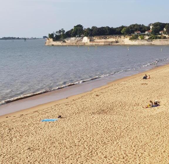 בית מלון כפרי Inn Design  Restaurant L Escale